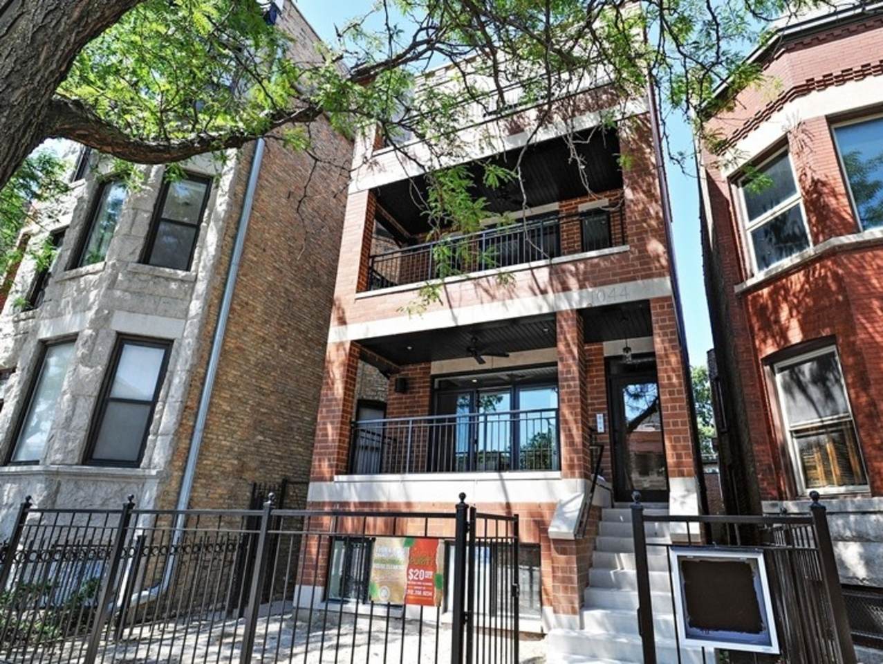 1044 Diversey Parkway - Photo 1