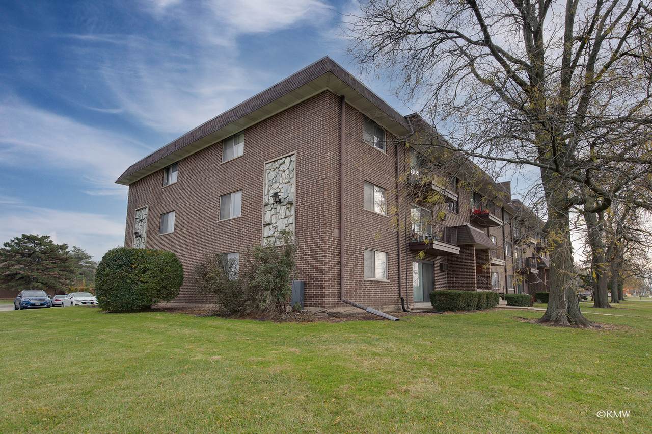 265 Mill Road - Photo 1