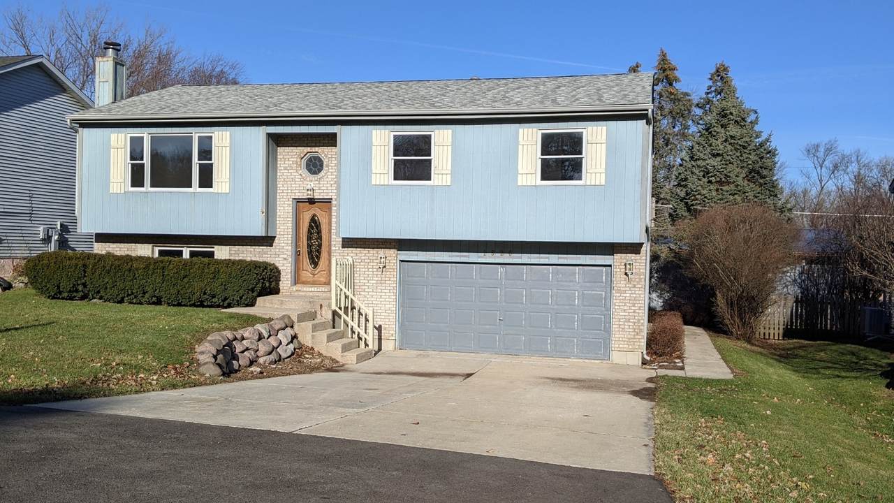1926 Orchard Lane - Photo 1