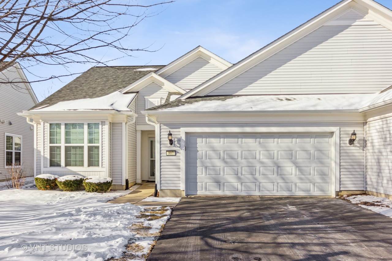 807 Woodland Drive - Photo 1