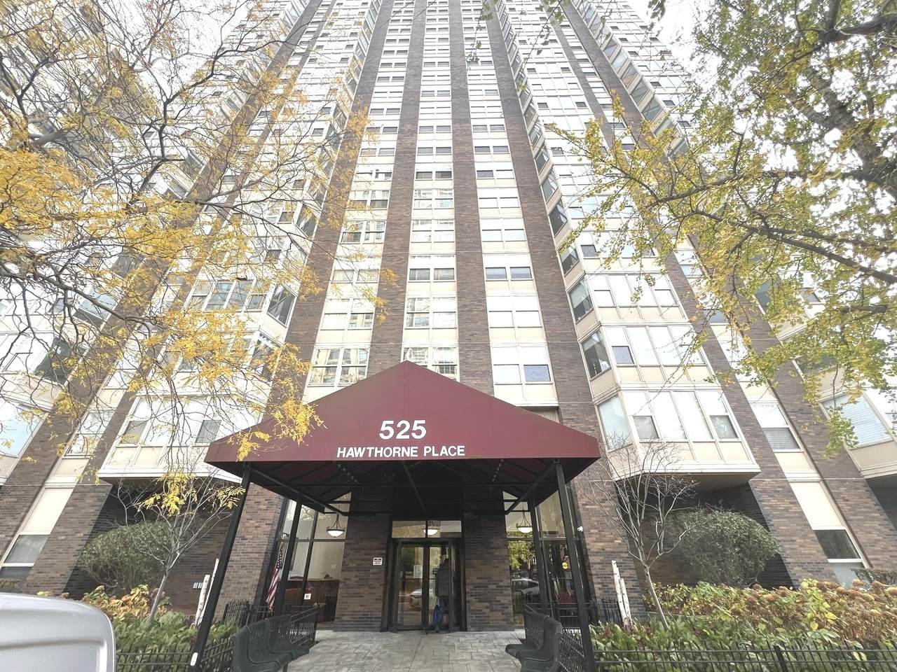 525 Hawthorne Place - Photo 1