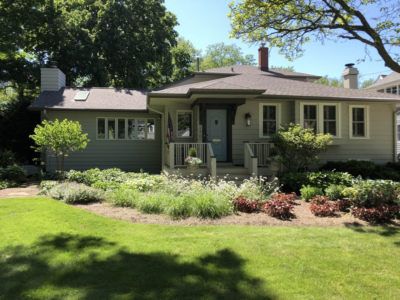 240 Kenilworth Avenue - Photo 1