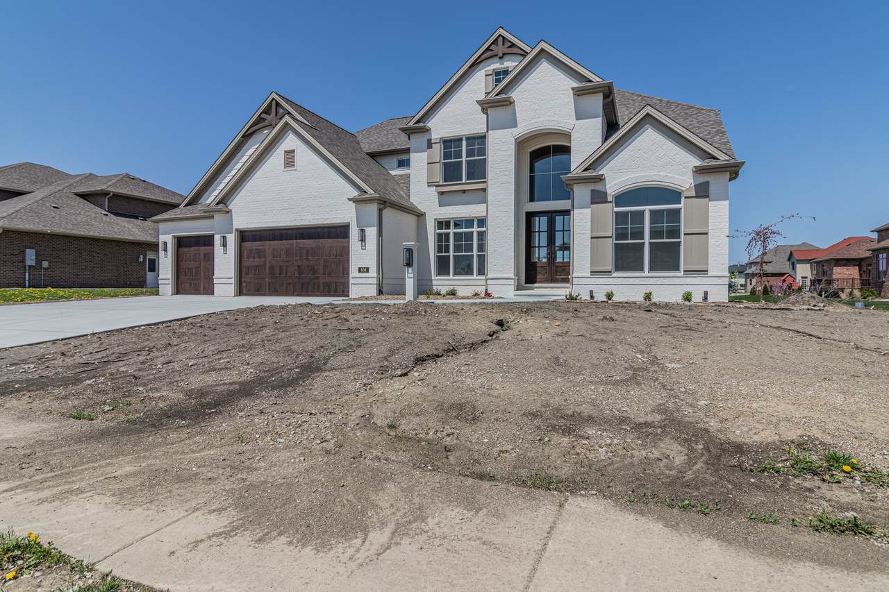 604 Cayman Way - Photo 1