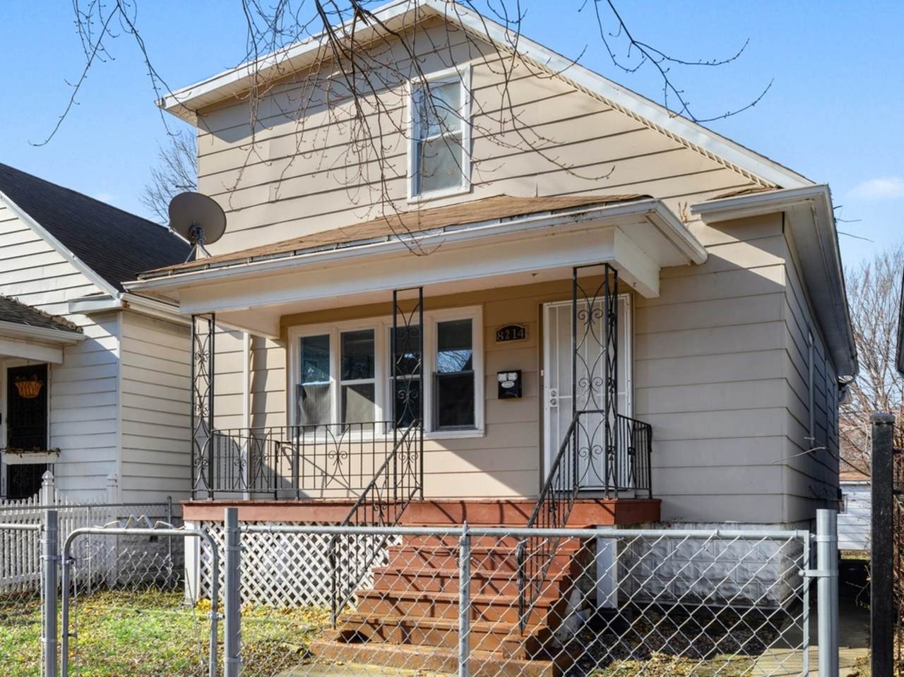 8214 Saginaw Avenue - Photo 1
