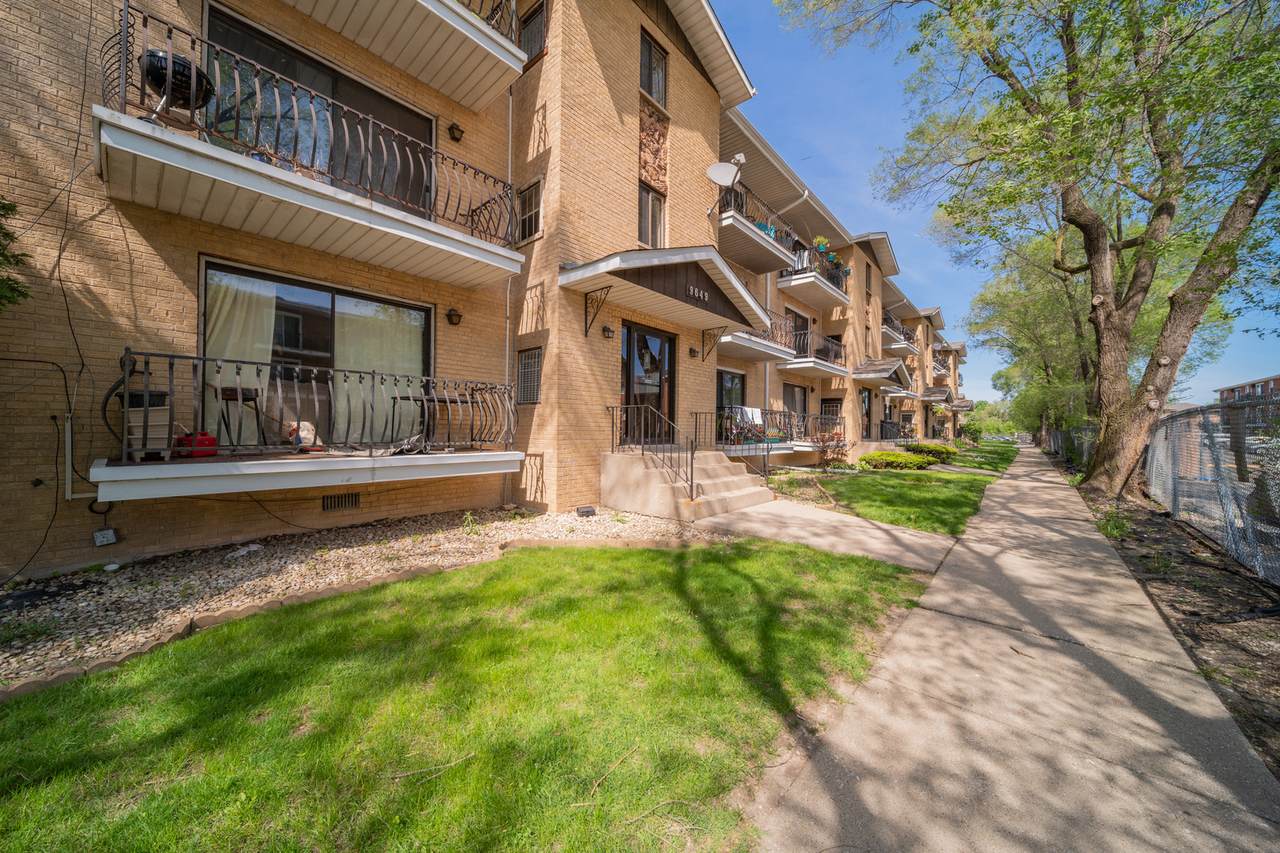 9649 Harlem Avenue - Photo 1