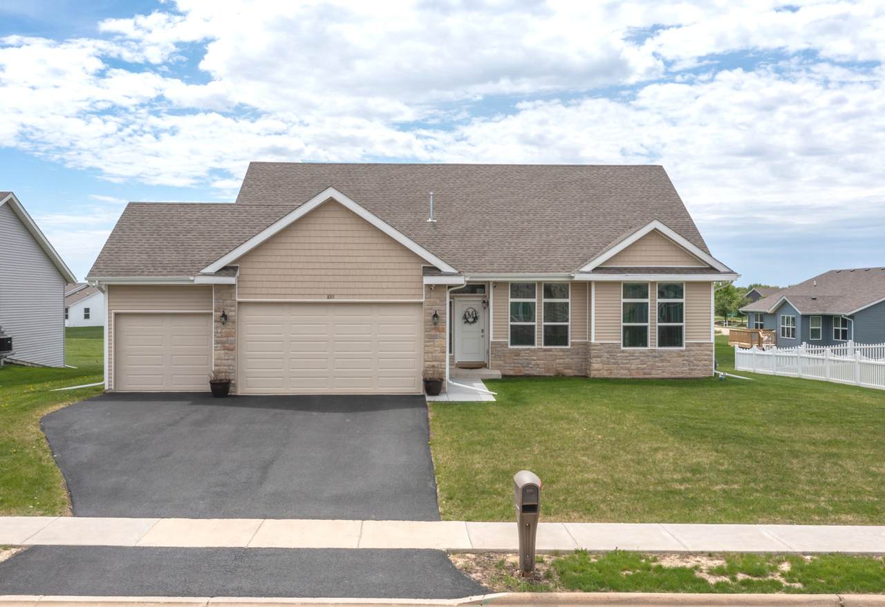 1011 Benbrook Drive - Photo 1