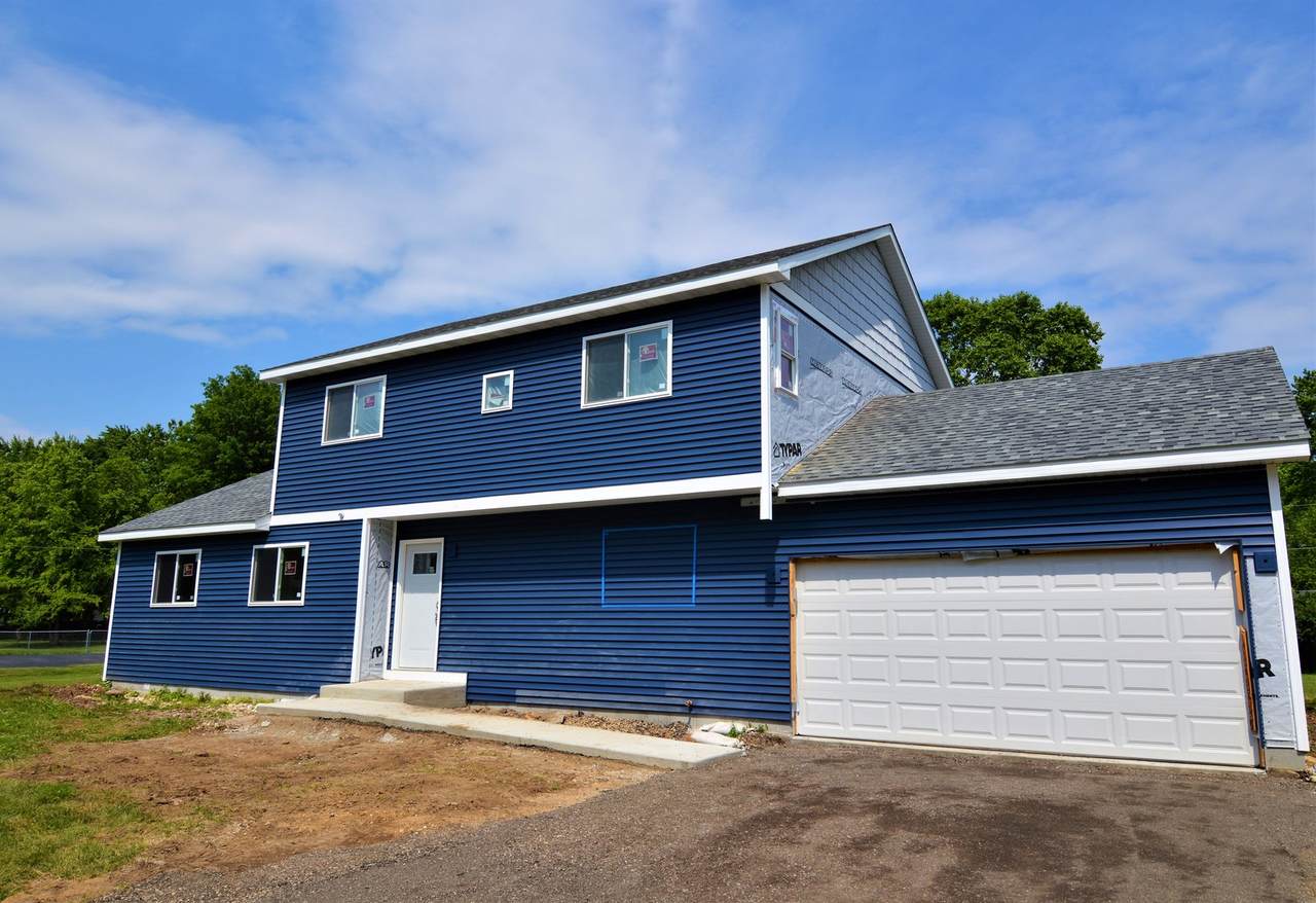22511 Deal Avenue - Photo 1
