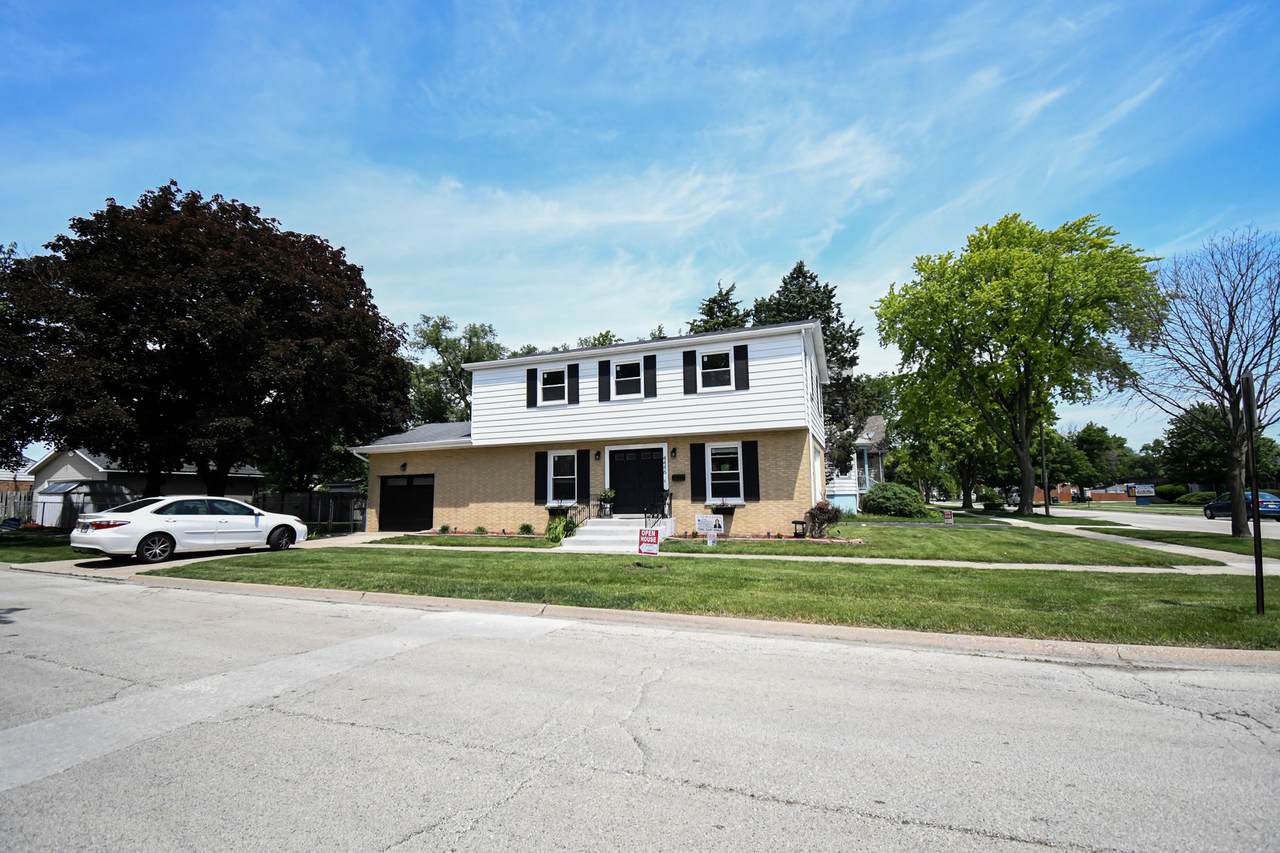 4446 Gage Avenue - Photo 1