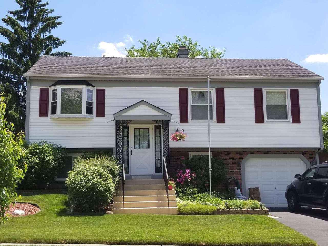 957 Grant Street - Photo 1