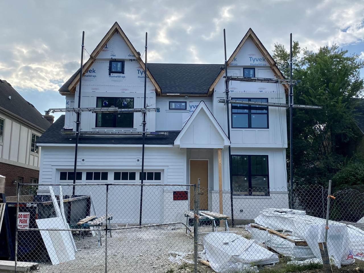916 Hillside Avenue - Photo 1