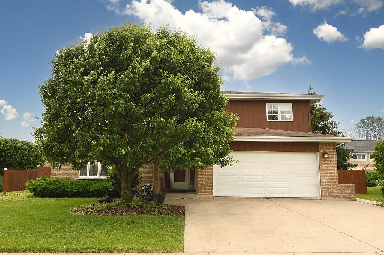 11409 Brook Hill Drive - Photo 1