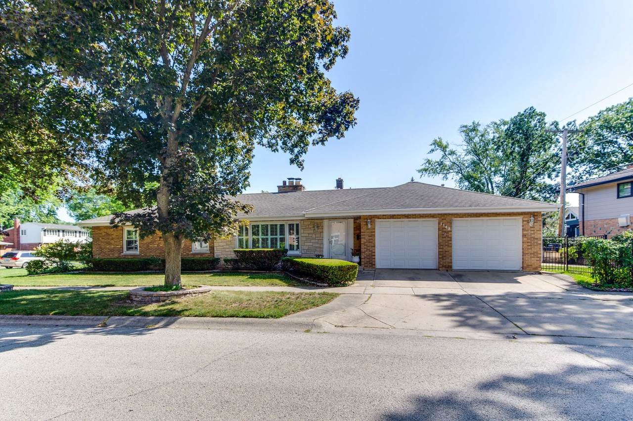 1143 Fortuna Avenue - Photo 1