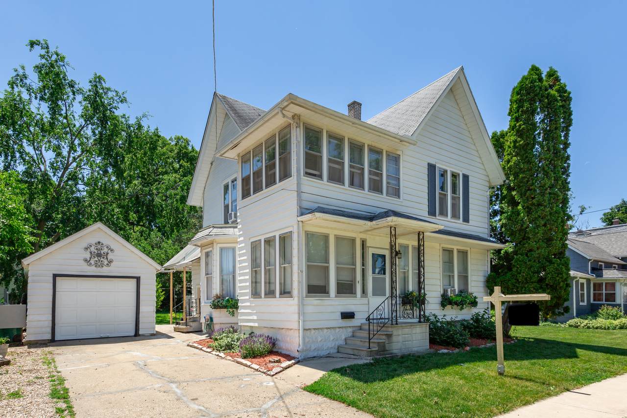 316 Sycamore Street - Photo 1