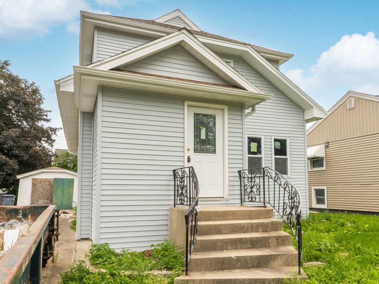165 Villa Avenue - Photo 1