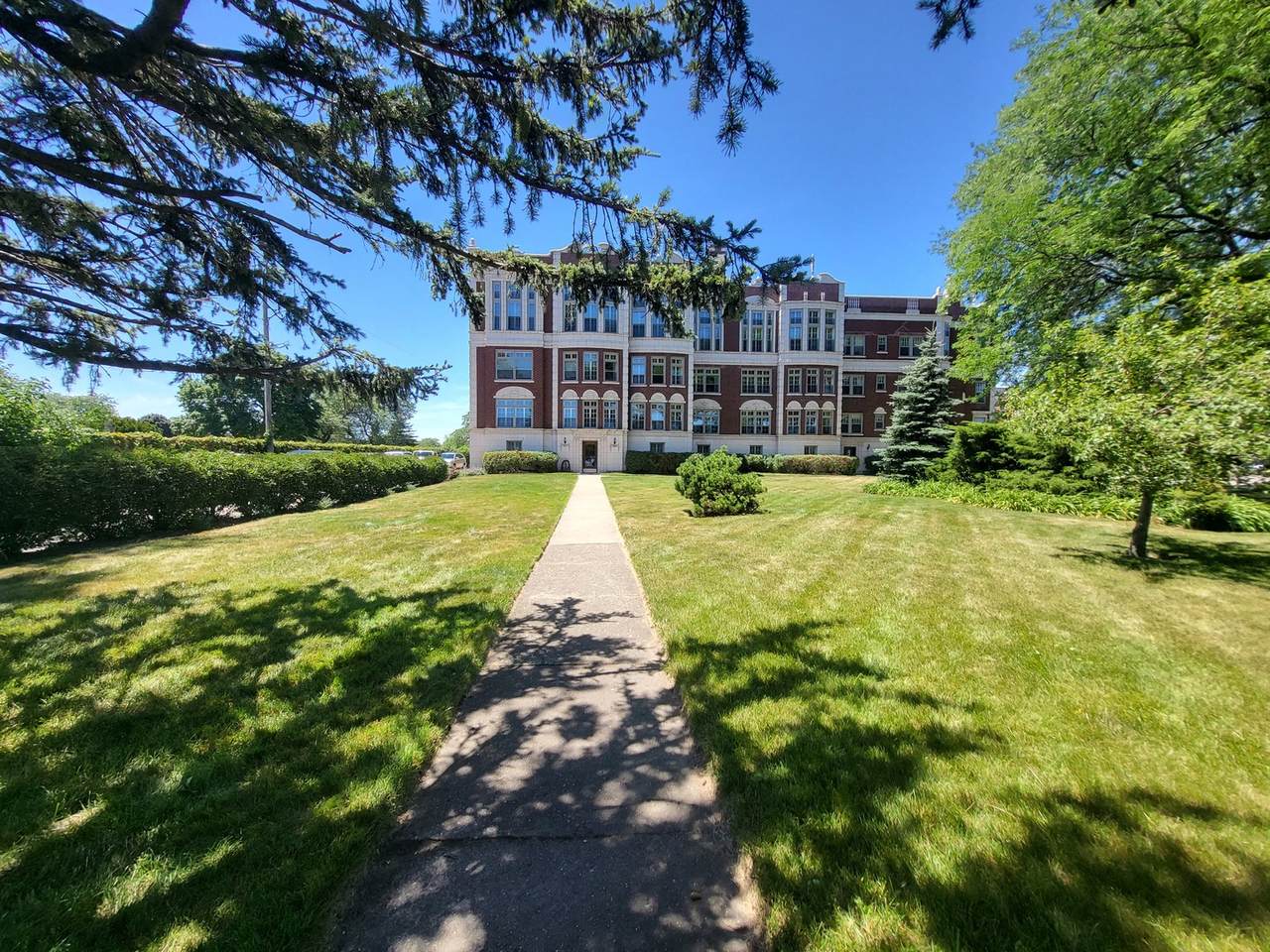 492 Sheridan Road - Photo 1