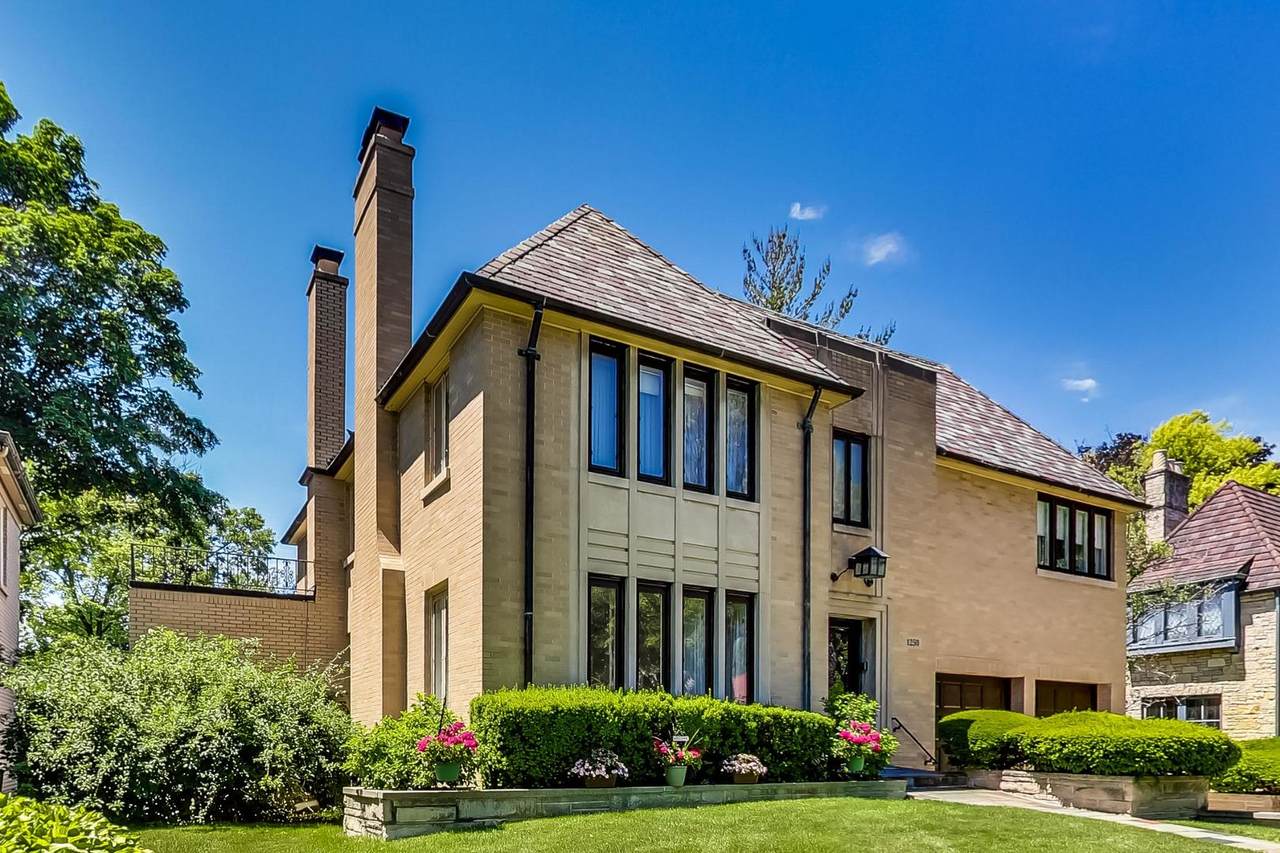 1250 Lathrop Avenue - Photo 1