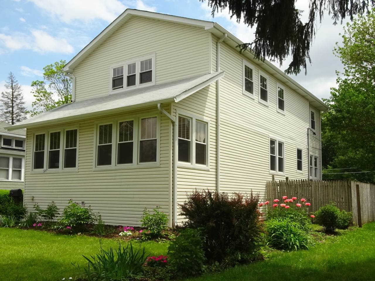 327 School Street - Photo 1