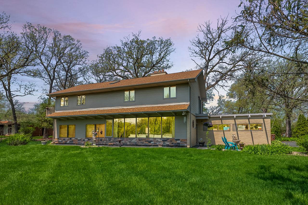 4N150 Pine Grove Avenue - Photo 1