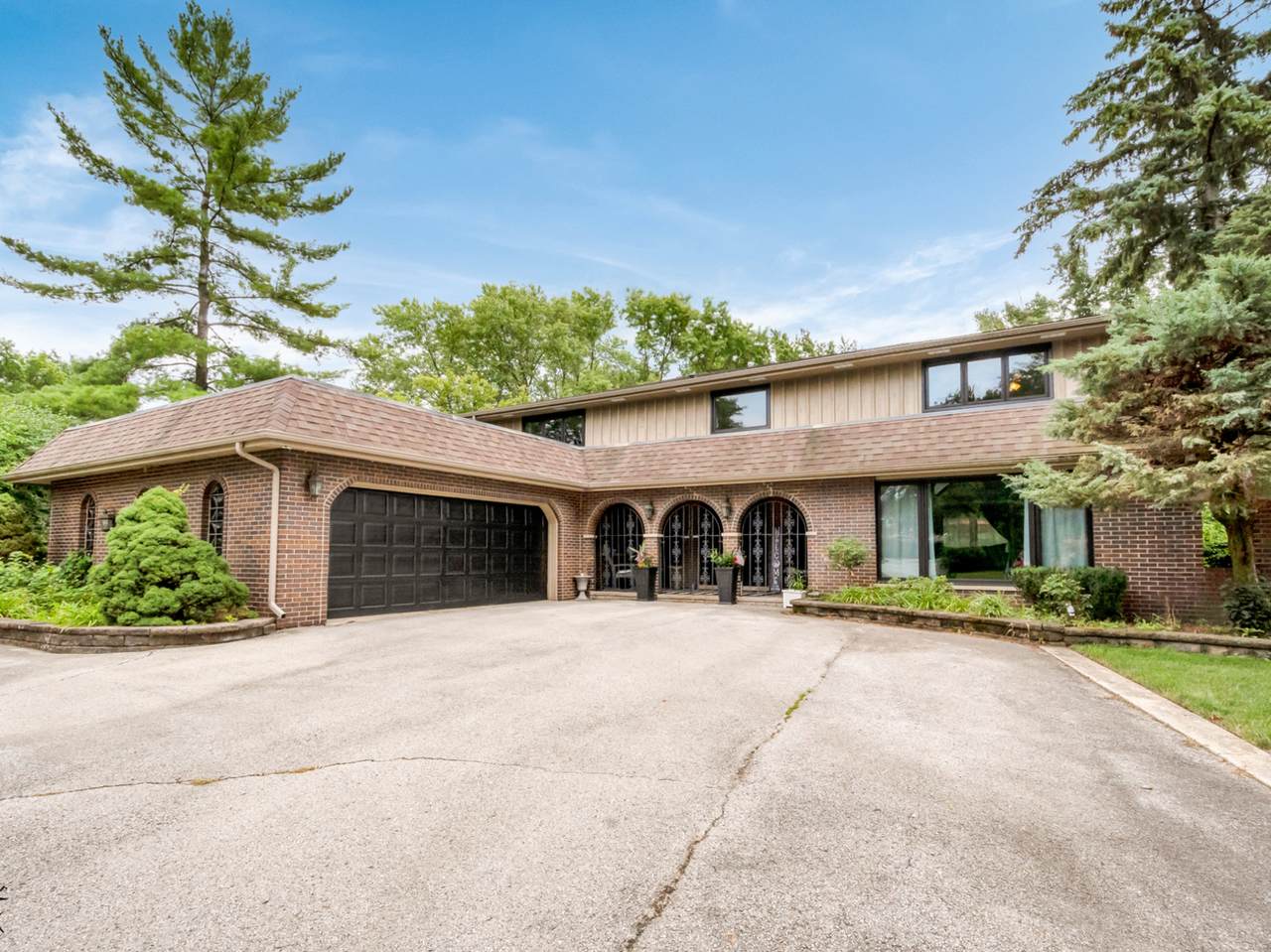 6705 Golfview Lane - Photo 1