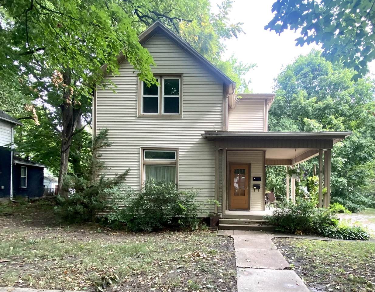 804 Hill Street - Photo 1