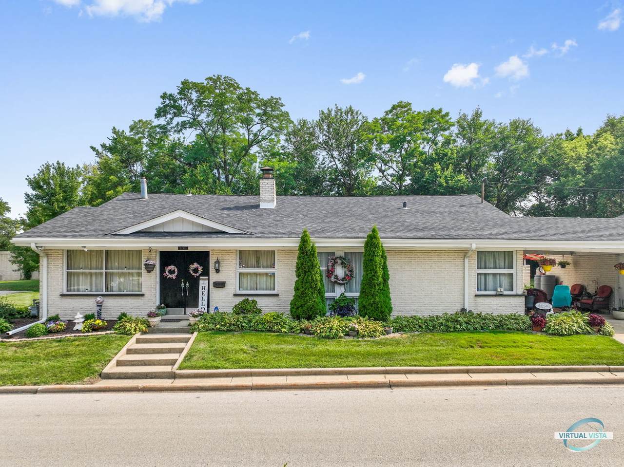 236 Irving Avenue - Photo 1