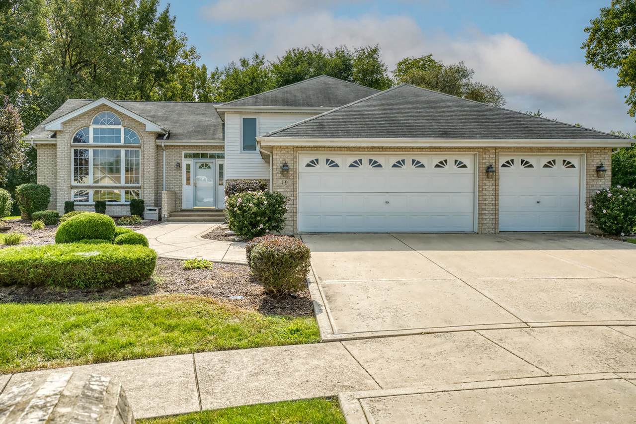 419 Ryan Circle - Photo 1
