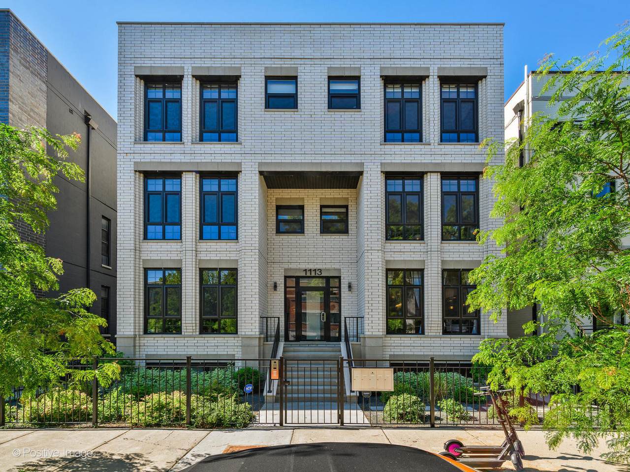 1113 Chestnut Street - Photo 1