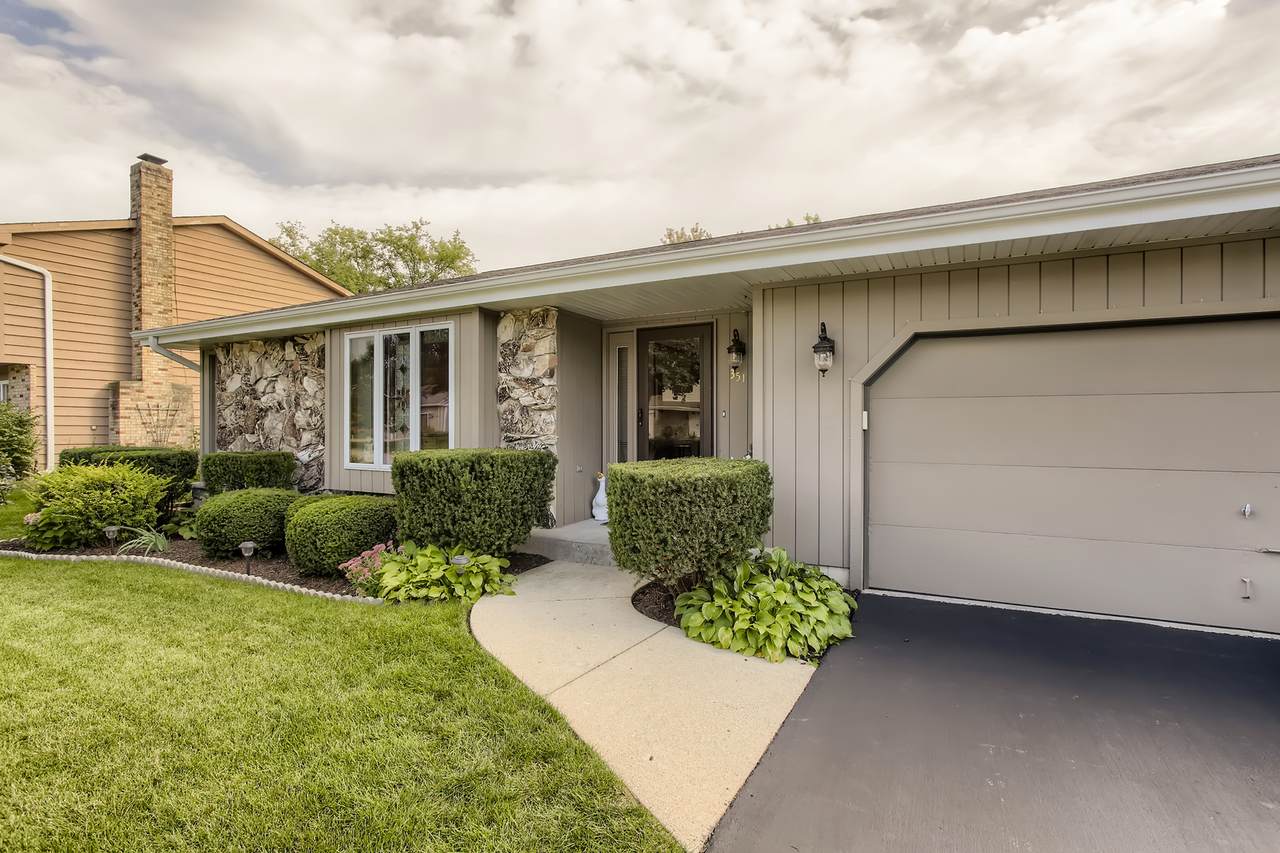 351 Everett Avenue - Photo 1
