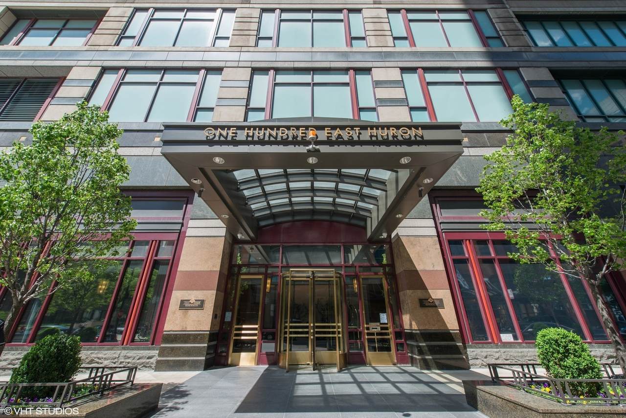 100 Huron Street - Photo 1