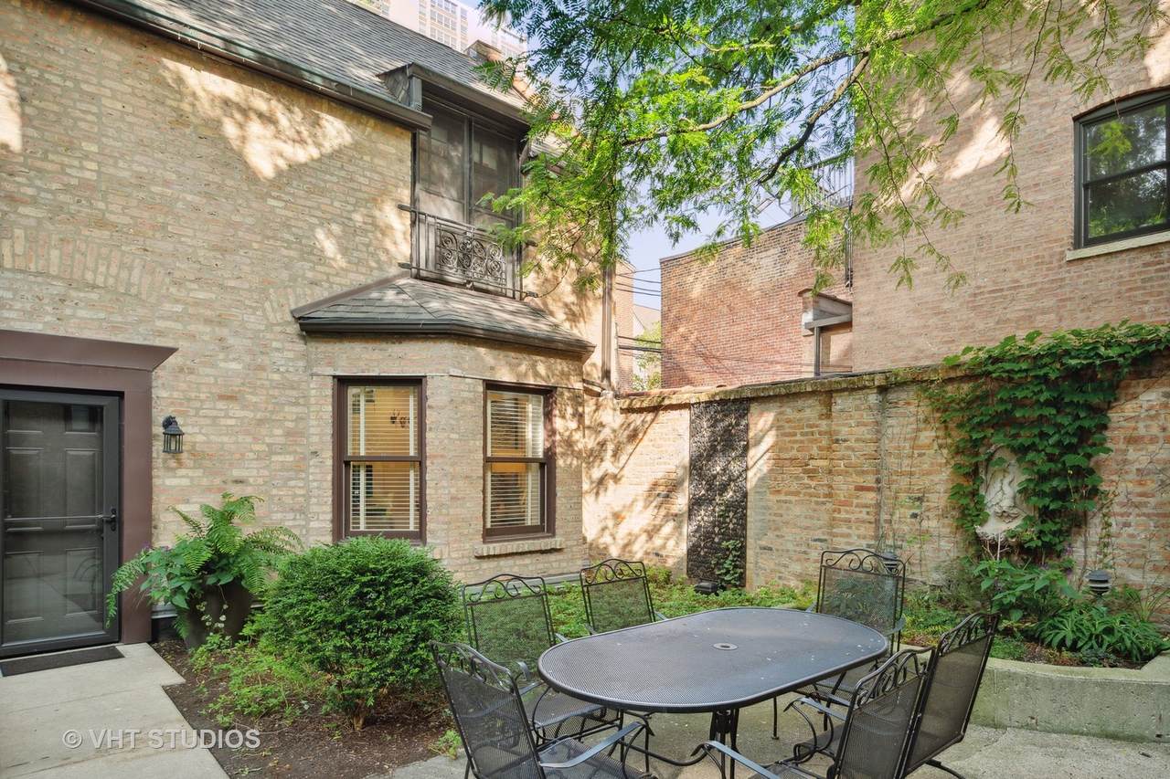 1226 Dearborn Street - Photo 1