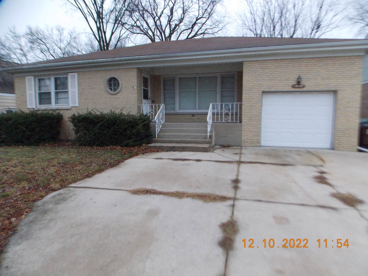 18607 Cowing Court - Photo 1