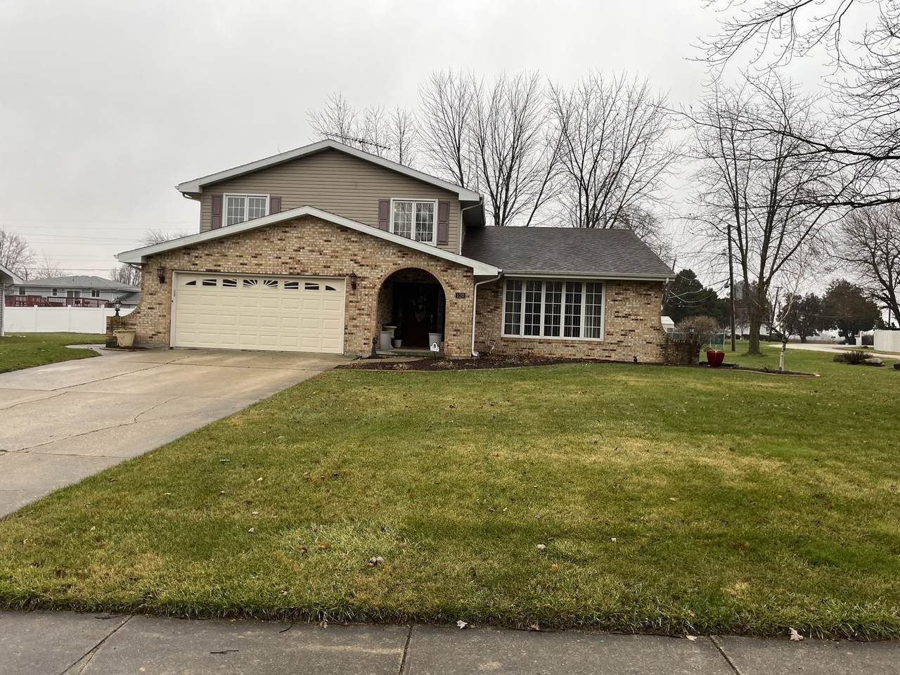 120 Zurich Road - Photo 1