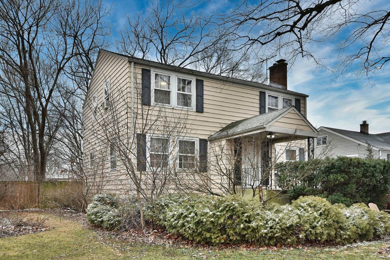 405 Lodge Lane - Photo 1