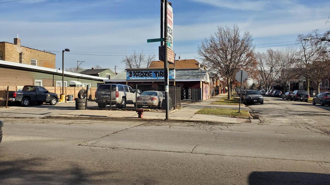 5325 Kedzie Avenue - Photo 1