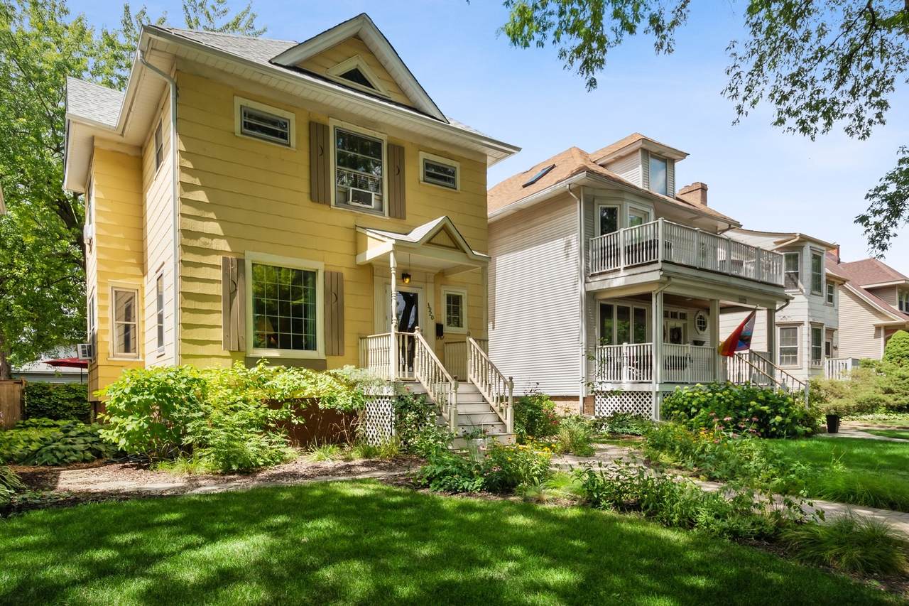 3920 Kostner Avenue - Photo 1