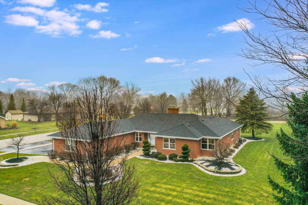 780 Lambeth Lane - Photo 1