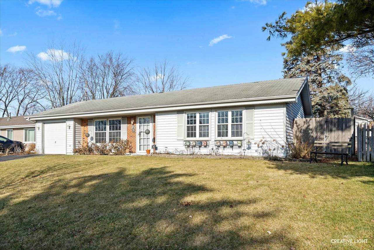 237 Plymouth Lane - Photo 1
