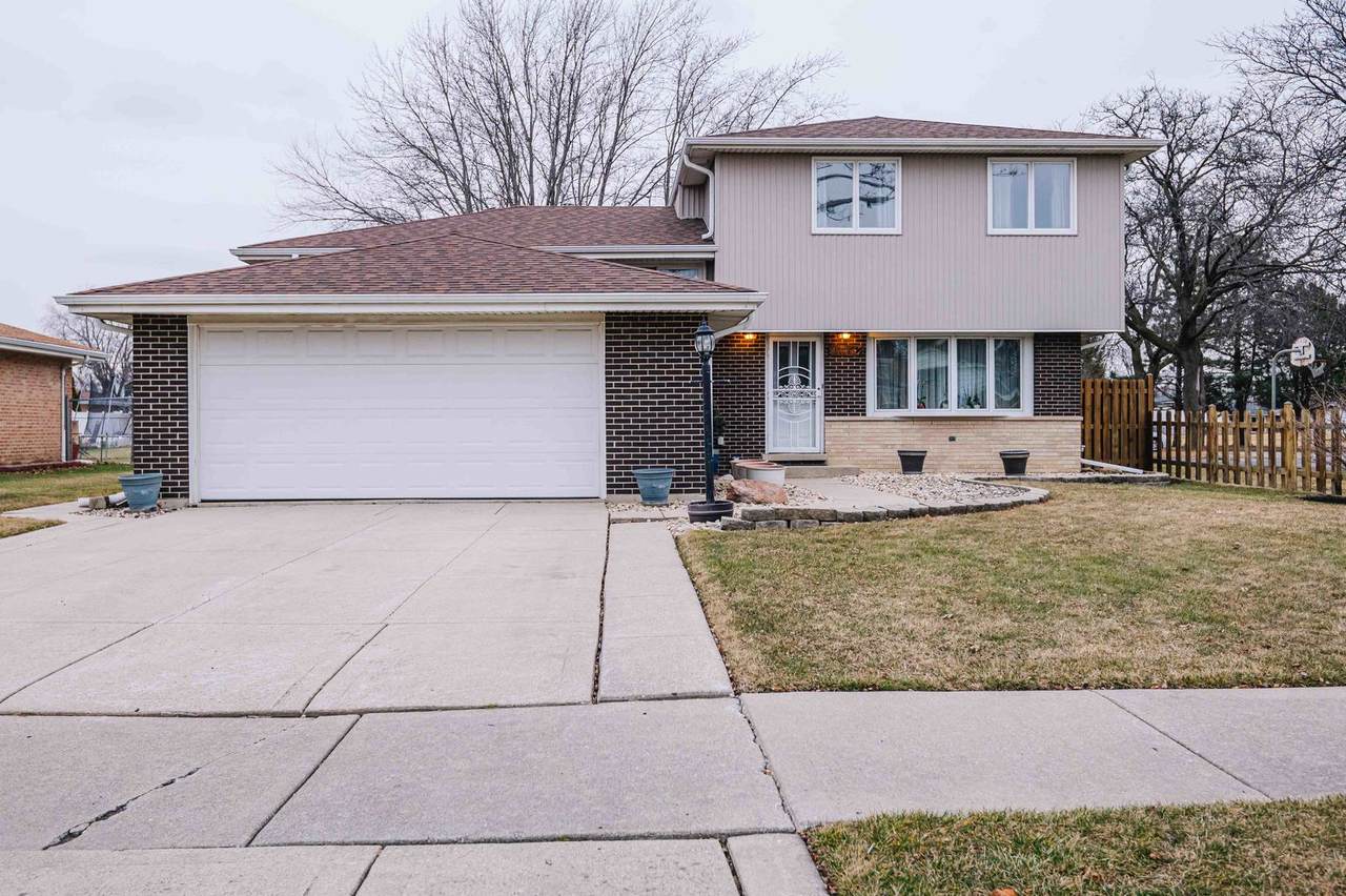 7900 82nd Street - Photo 1