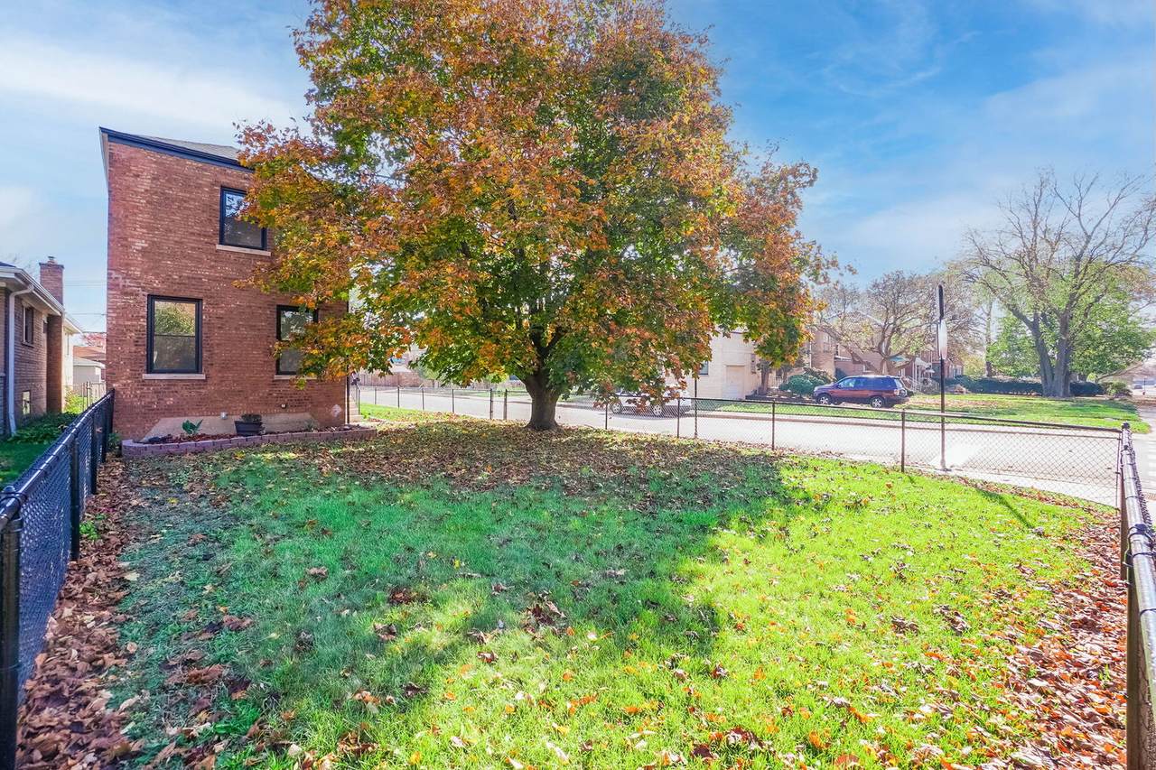 9259 Wabash Avenue - Photo 1