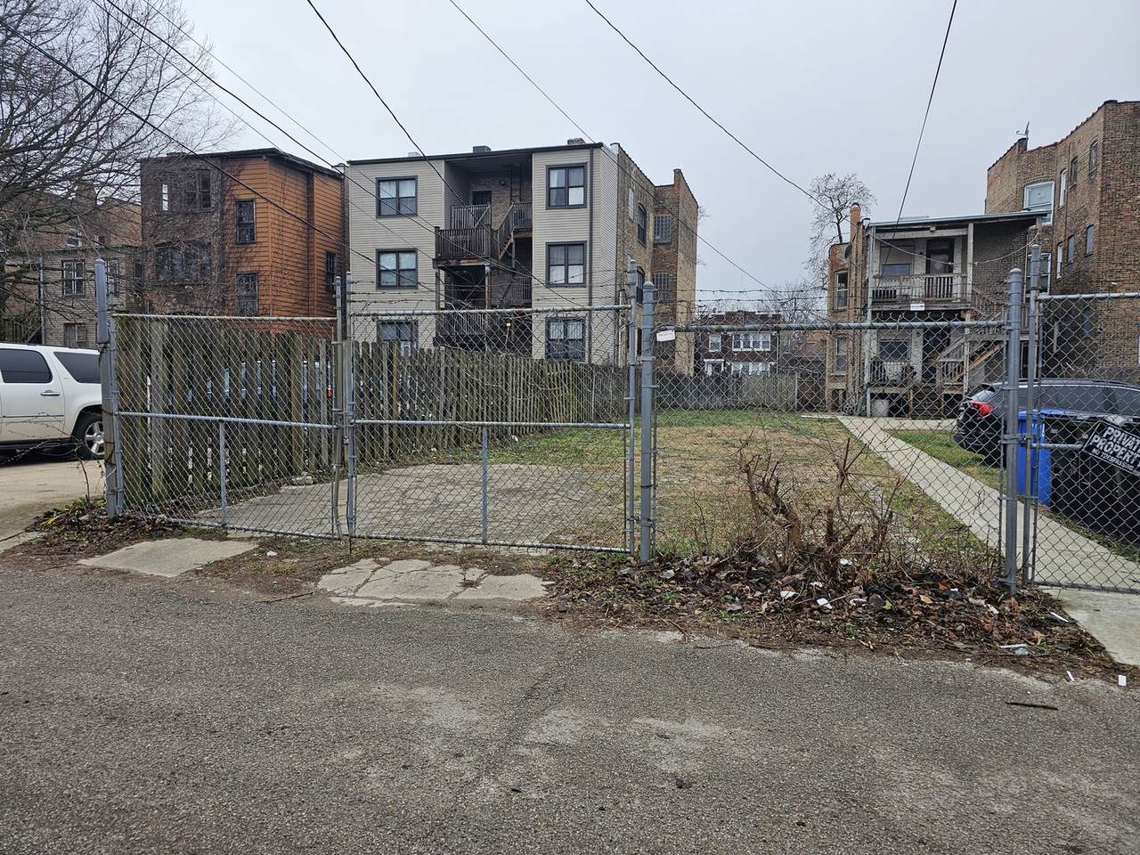 6821 Harper Avenue - Photo 1