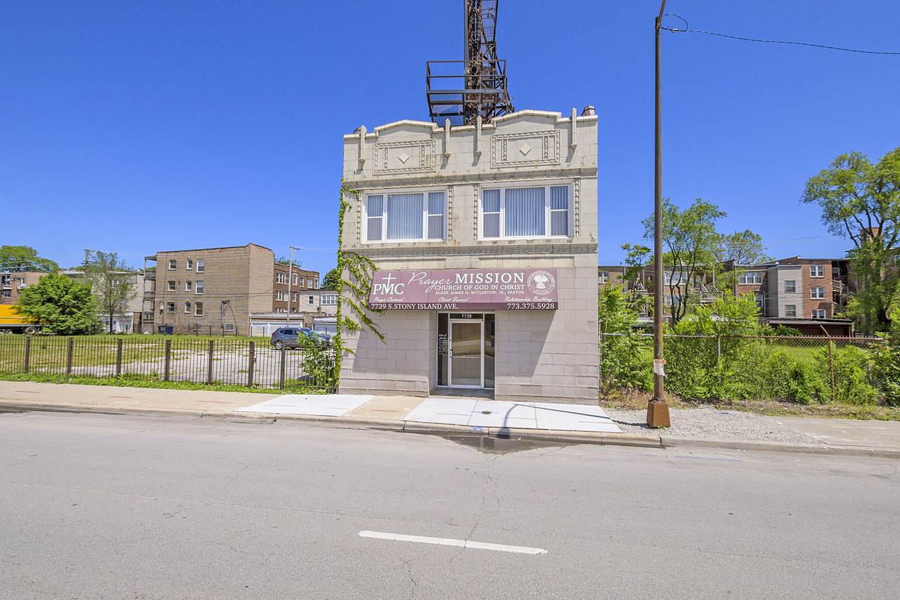 7739 Stony Island Avenue - Photo 1