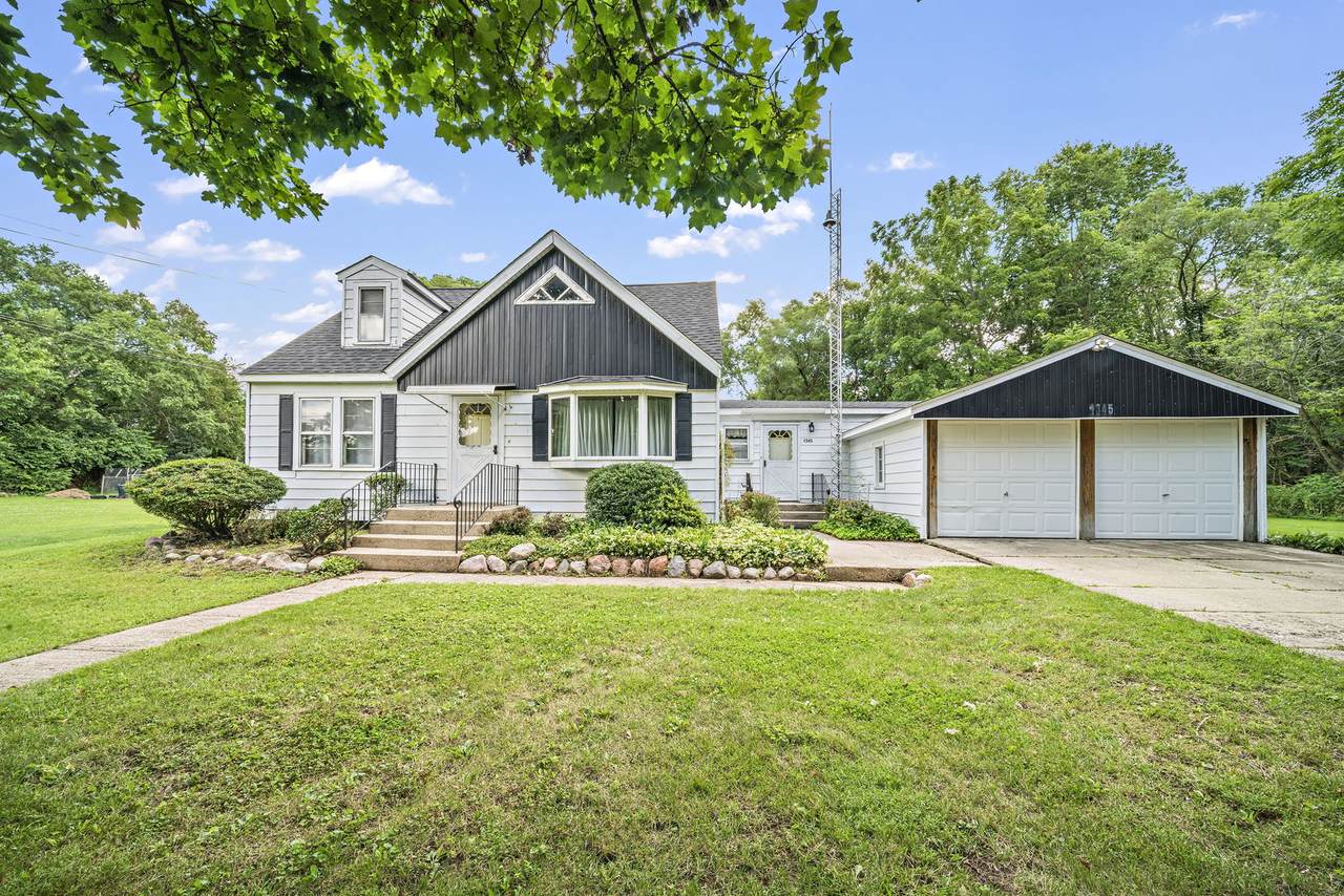 1345 Winaki Trail - Photo 1