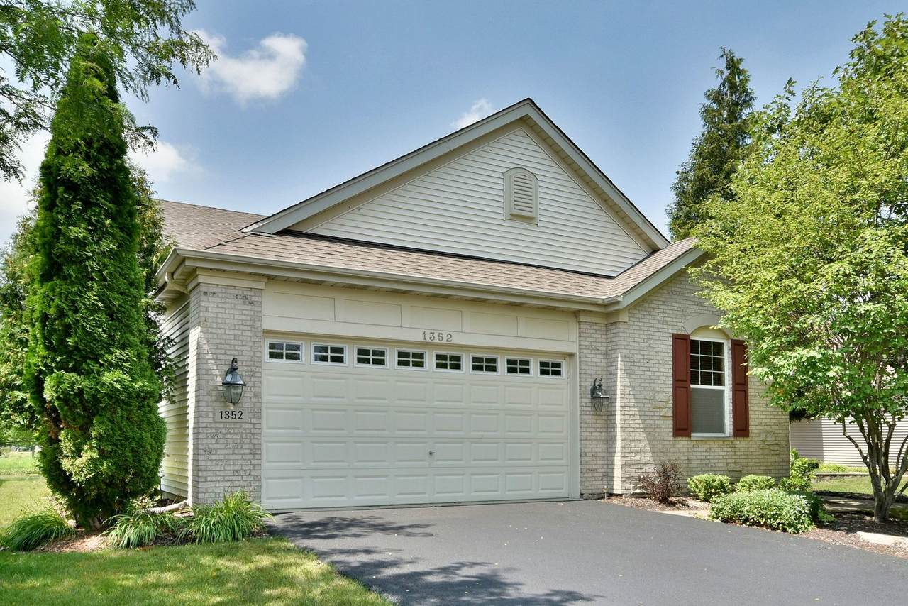 1352 Mansfield Drive - Photo 1