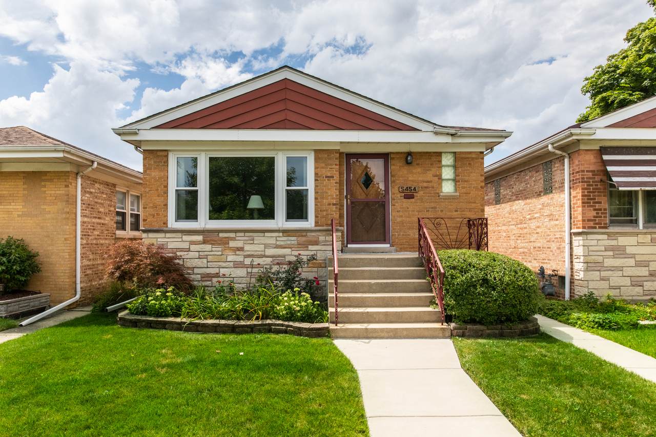 5454 Melvina Avenue - Photo 1