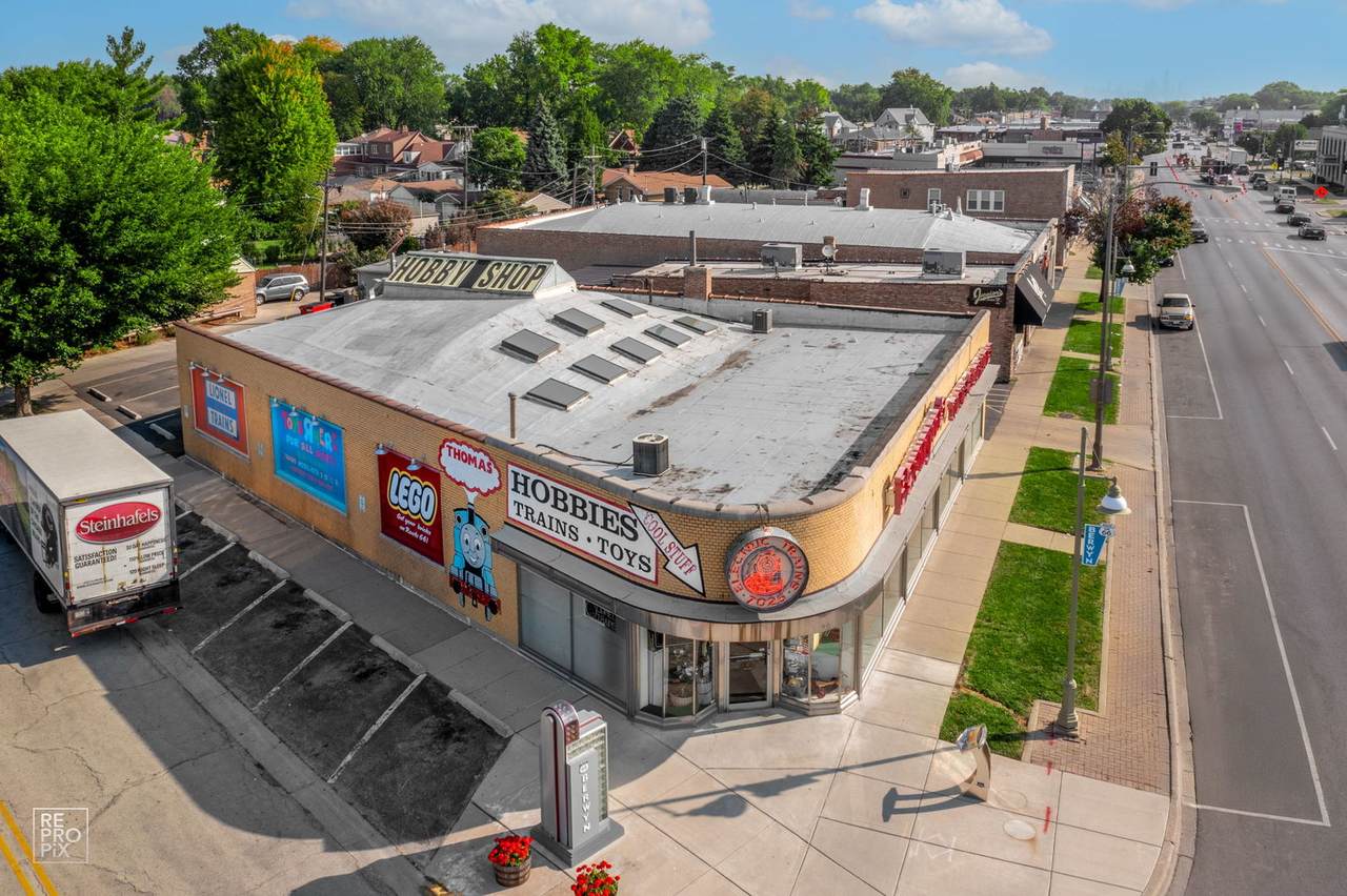 7025 Ogden Avenue - Photo 1