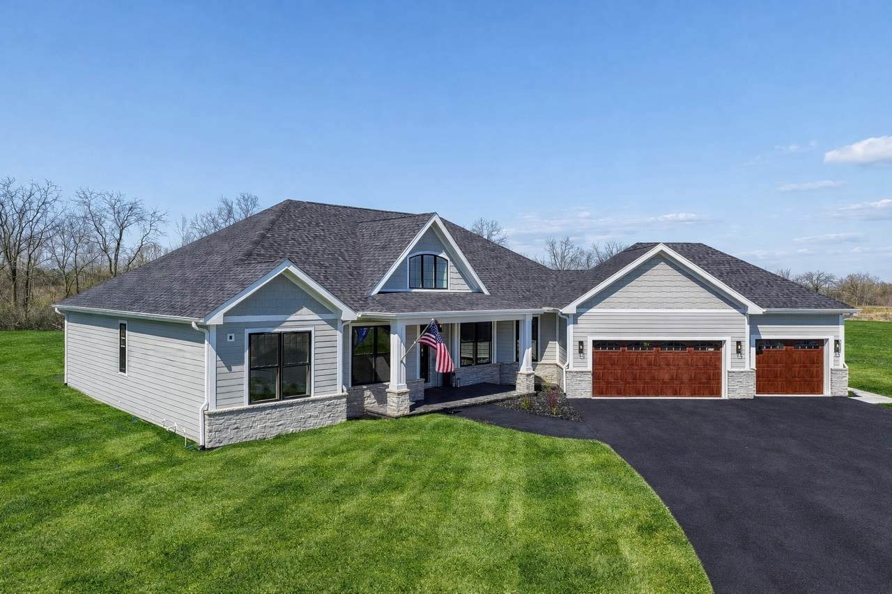 10208 Oakdale Drive - Photo 1