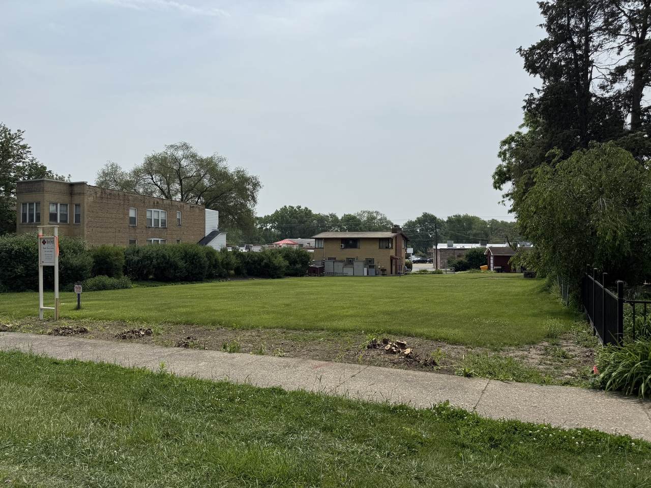 659 Maple Avenue - Photo 1