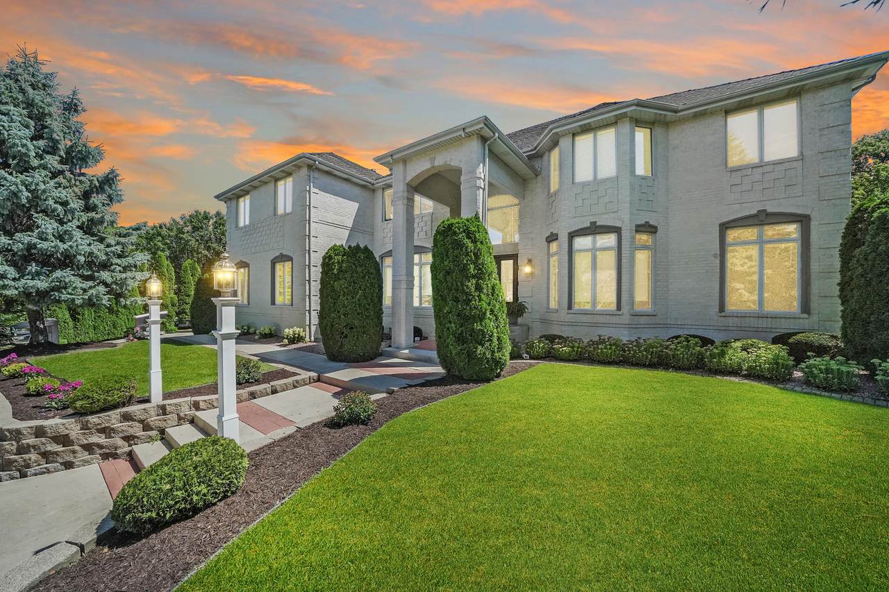 20659 Abbey Drive - Photo 1