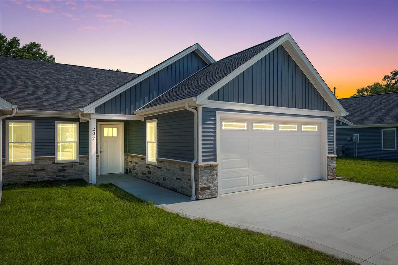 207 Fairfield Street - Photo 1