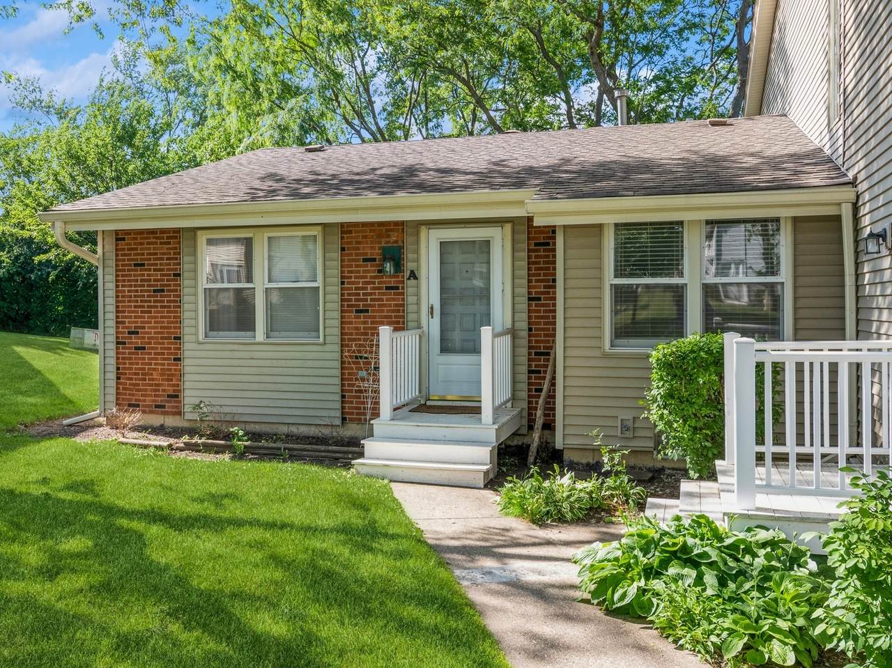312 Indiana Court - Photo 1
